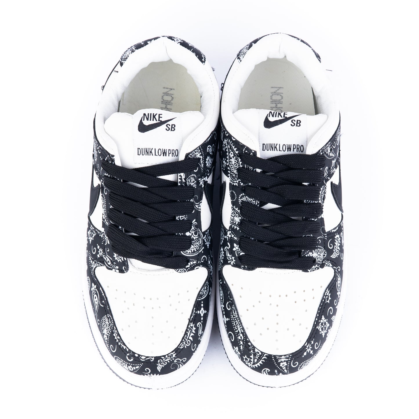 Nike SB Dunk Low – Bandana Print