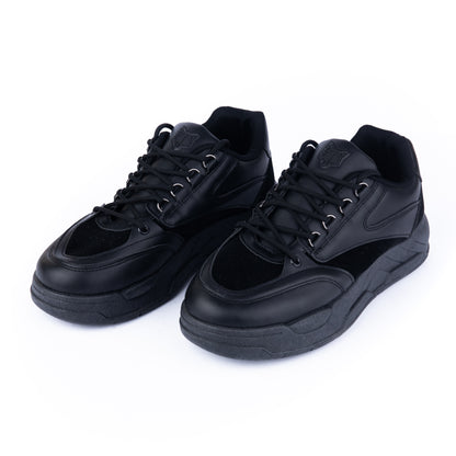 Chunky Sole Sneaker – All Black