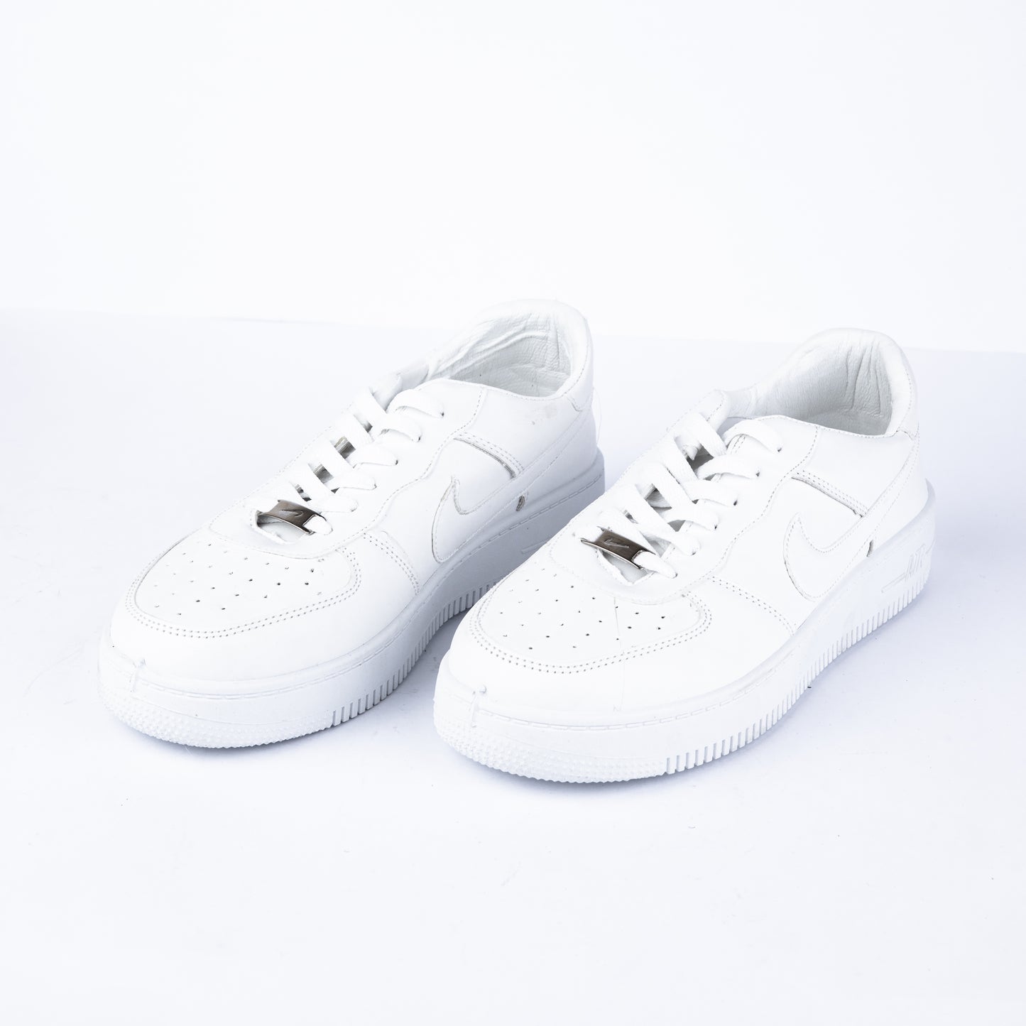 Nike Air Force 1 – Triple White