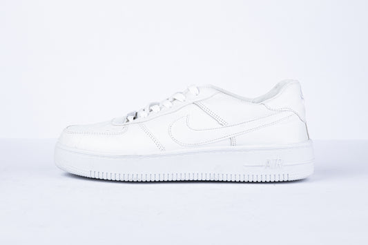 Nike Air Force 1 – Triple White